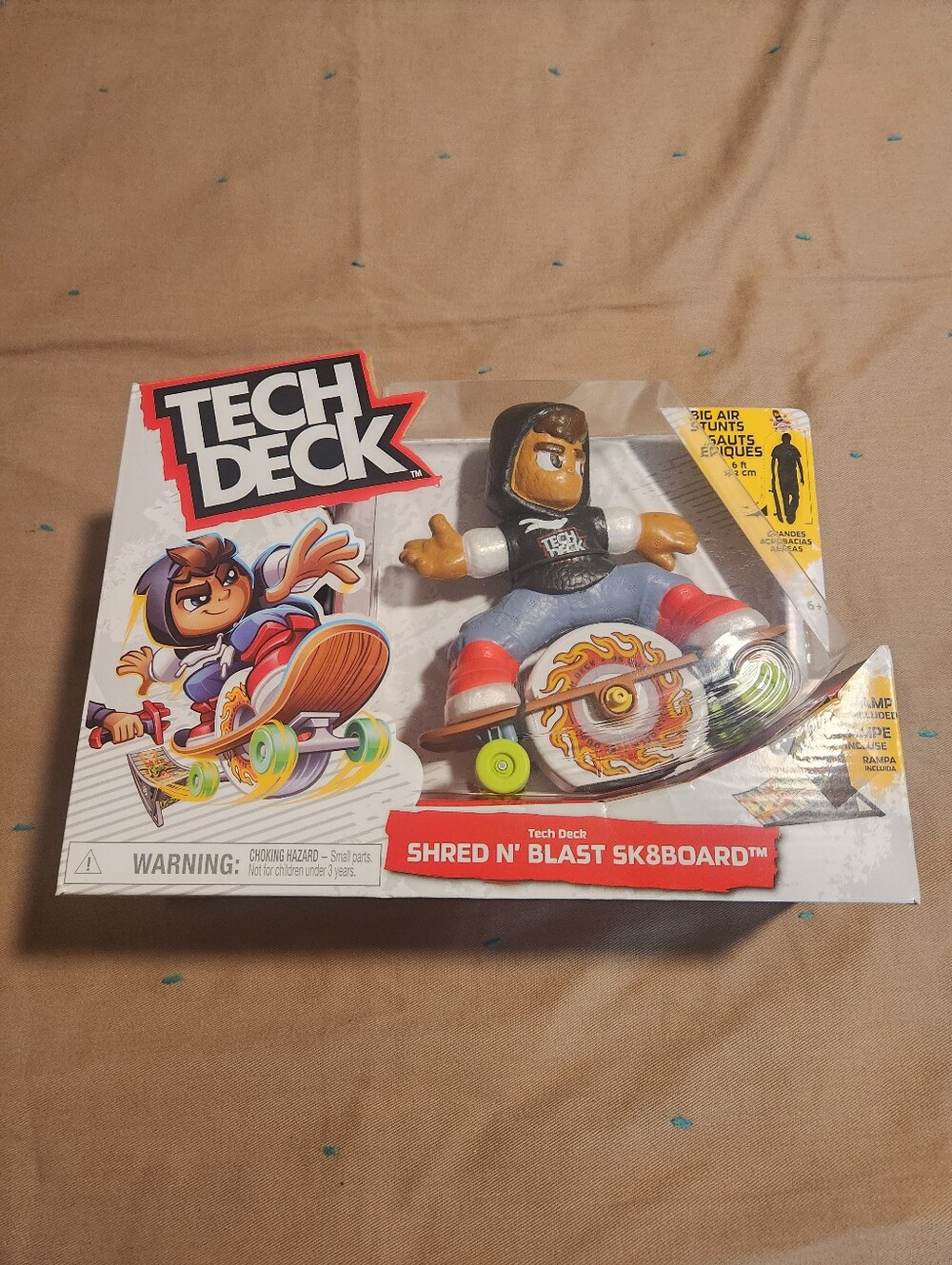 Tech Deck Shred N Blast SK8Board Flywheel Vehicle - Electronic Toy Skateboard